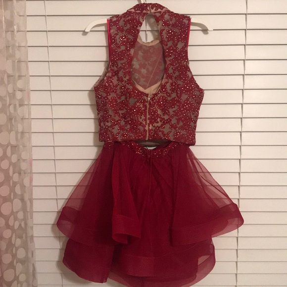Maroon homecoming/prom/event dress - Picture 4 of 5